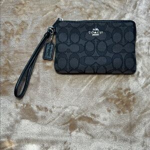 Coach Signature Black Wristlet
